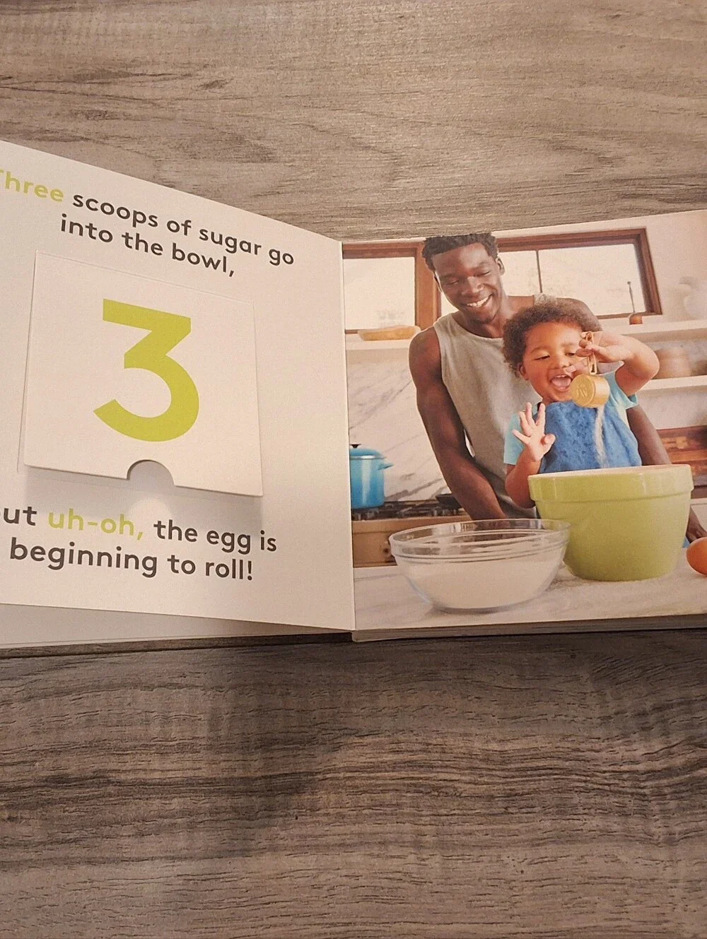 Lovevery Making Muffins Flip Book From The Helper Play Kit Months 25, 26, 27